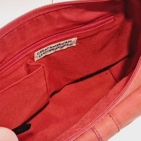 Great American Leatherworks red shoulder bag - Picture 6 of 7